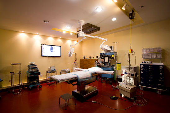 Toronto Cosmetic Clinic - Operating Room